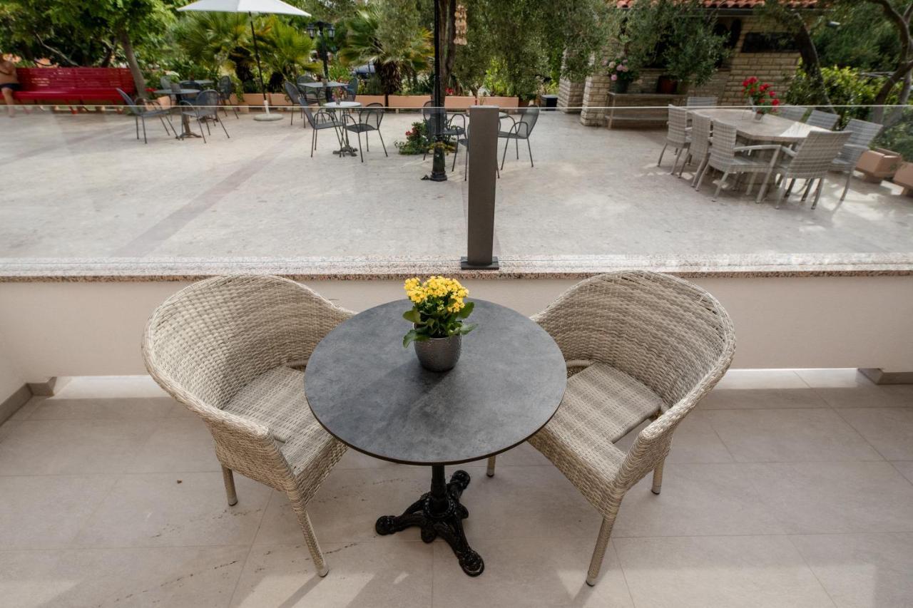 Apartments Vesela Банёл Экстерьер фото